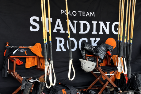 Explorer le monde à travers le polo : Le voyage de Standing Rock